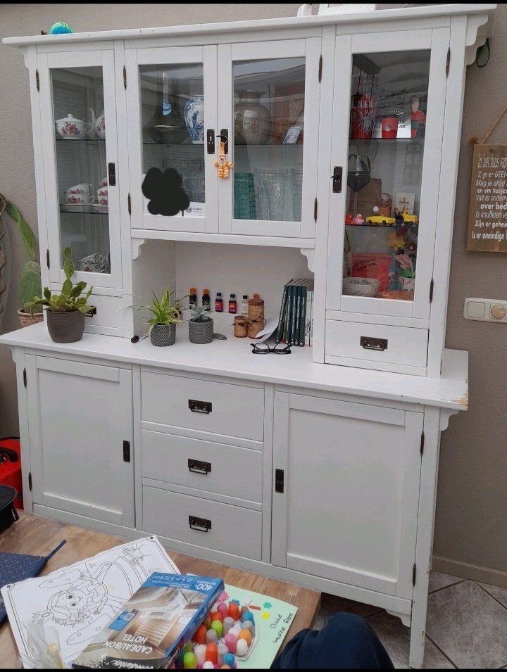 Witte buffetkast met vitrine en lades, Huis en Inrichting, Kasten | Buffetkasten, Ophalen, Gebruikt, Glas, Landelijk