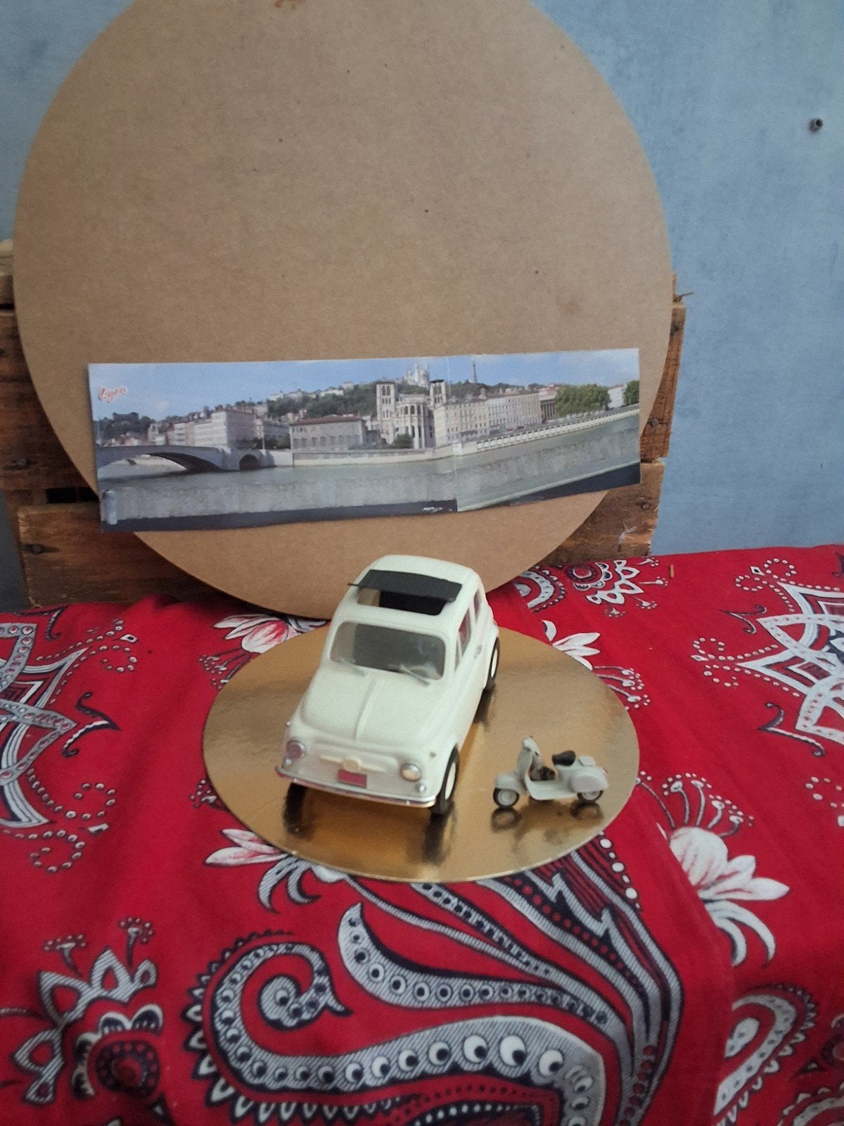 OUD TYPE FIATtje 500 met VESPA  SCOOTER, Ophalen of Verzenden, Overige merken