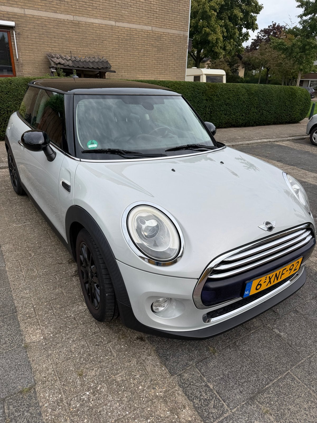 Mini 1.5 Cooper First Born Edition 2014 Wit, Auto's, Voorwielaandrijving, 136 pk, Zwart, 4 stoelen