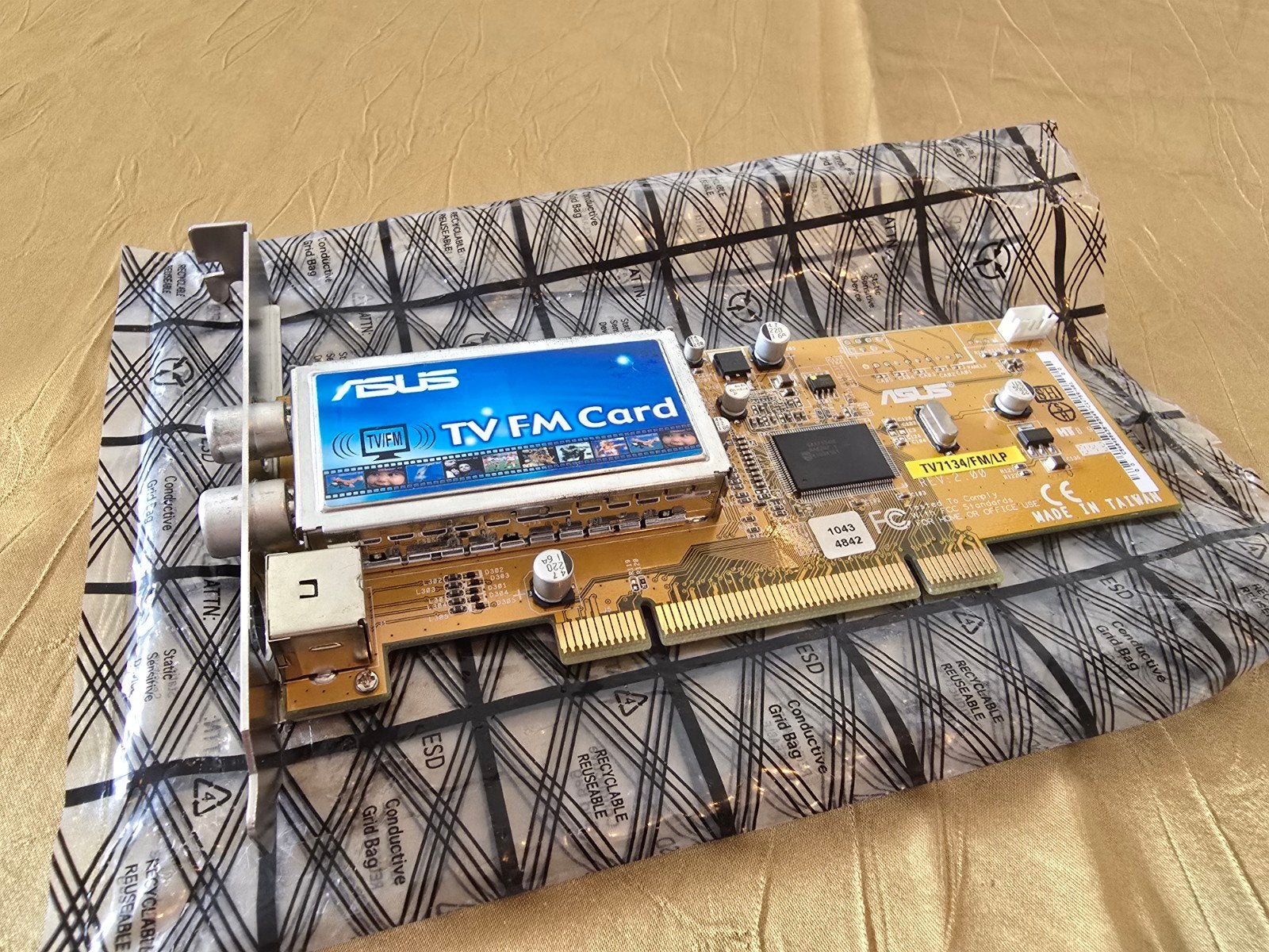 ASUS TV FM Card TV7134/FM/LP PCI TV-tunerkaart, Computers en Software, Ophalen of Verzenden