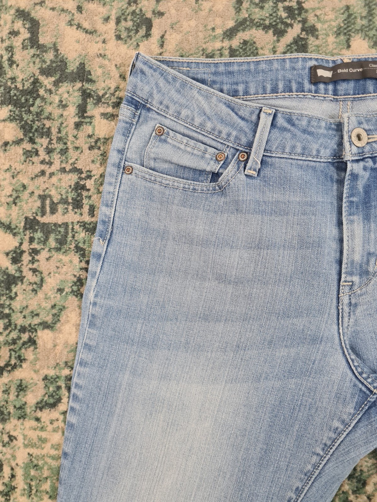 Levi's bold curve classic straigh fit W31 L32 Dame Tulsi3132, Kleding | Dames, Blauw, Ophalen of Verzenden, Zo goed als nieuw