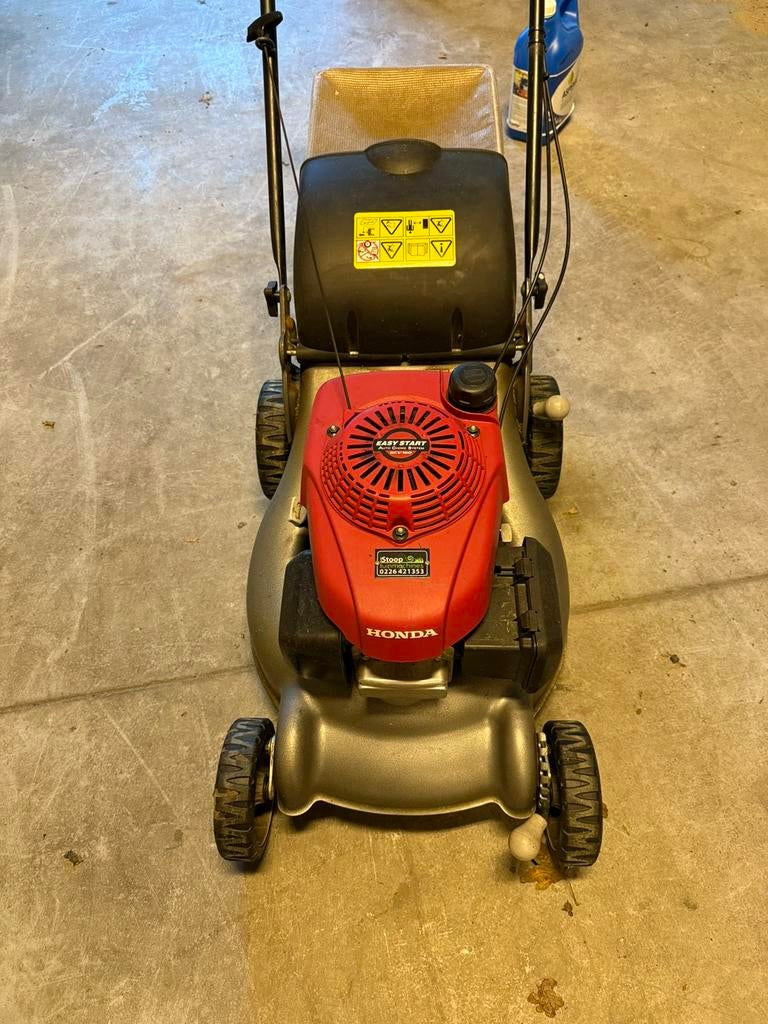 Nette Honda HRG 466 grasmaaier aangedreven en mulch, Tuin en Terras, Grasmaaiers, Ophalen, Zo goed als nieuw, Benzine-grasmaaier