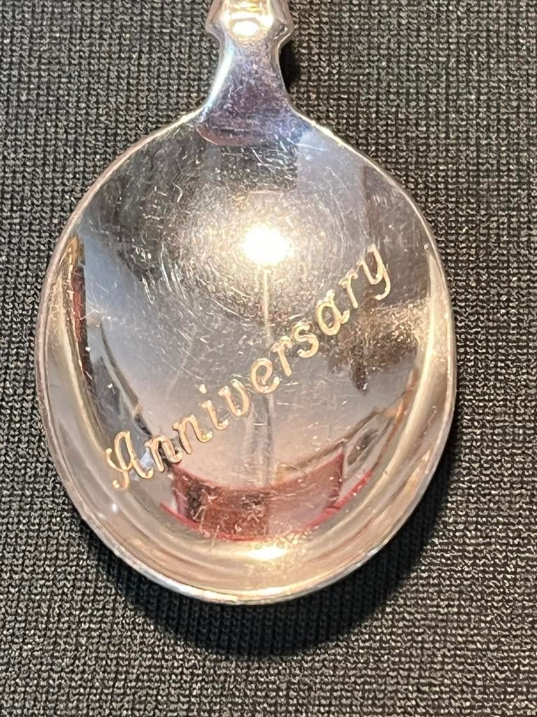 Leuk bewerkt felicitatie lepeltje., Sieraden, Tassen en Uiterlijk, Ophalen of Verzenden, Staal, Overige merken, 1960 of later