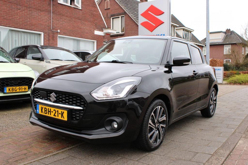 Suzuki SWIFT 1.2 STIJL SMART HYBR, Voorwielaandrijving, 4 cilinders, 400 kg, Bedrijf
