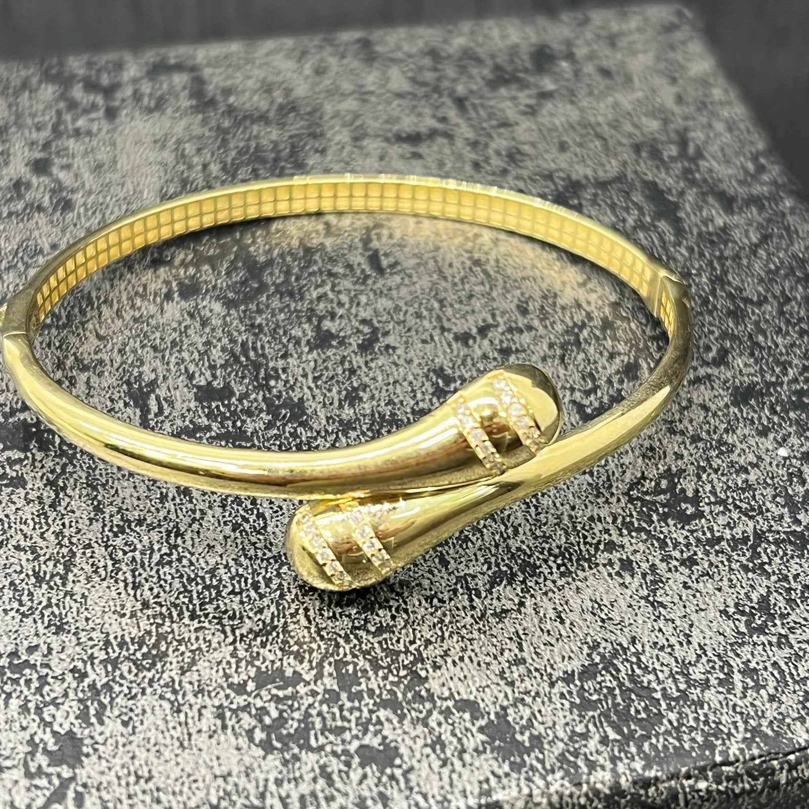 14 karaat gouden armband boei model, Ophalen of Verzenden, Zo goed als nieuw, Goud