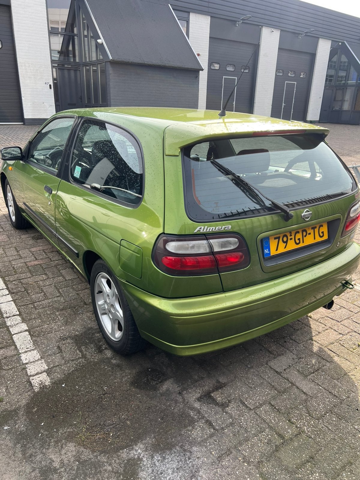 Nissan Almera 2.0 GTI 2001, 1998 cc, 49 €/maand, Origineel Nederlands, Handgeschakeld