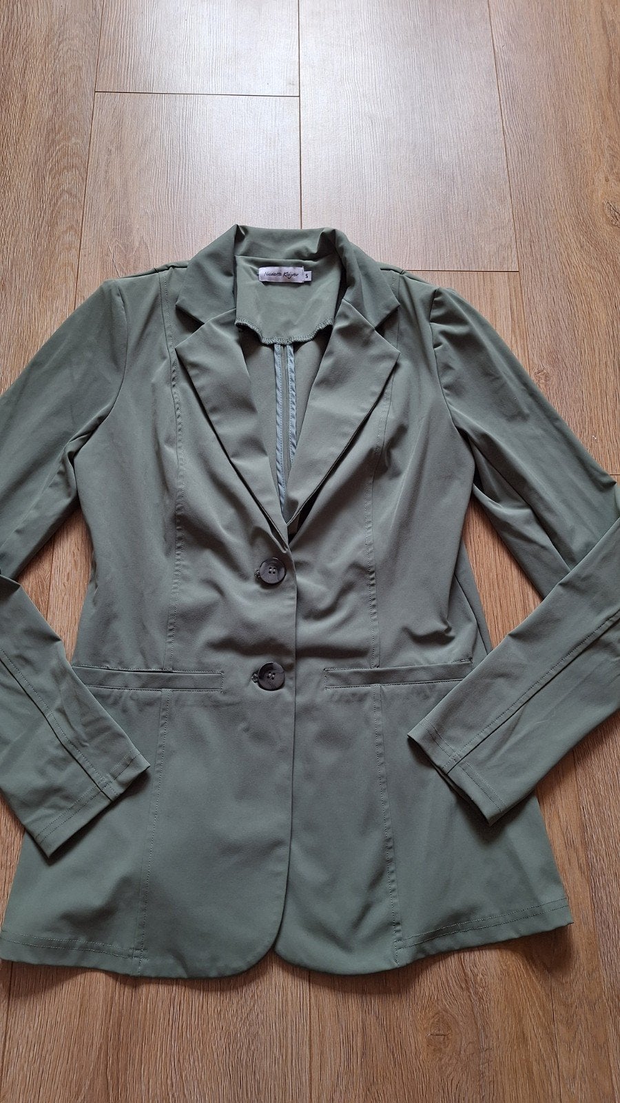 Prachtige groene blazer van Nicolette Kluijver maat S!, Kleding | Dames, Ophalen of Verzenden, Maat 36 (S), Gedragen, Groen