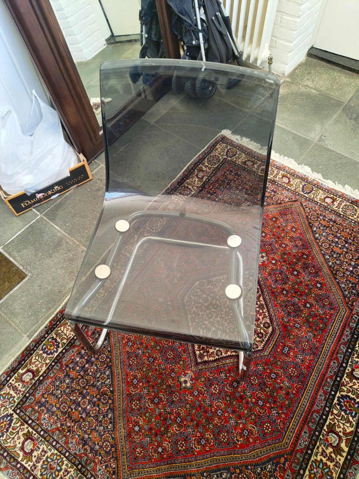 IKEA stoel, doorzichtig zwart, met metalen onderstel, Huis en Inrichting, Stoelen, Gebruikt, Zwart, Ophalen of Verzenden, Metaal