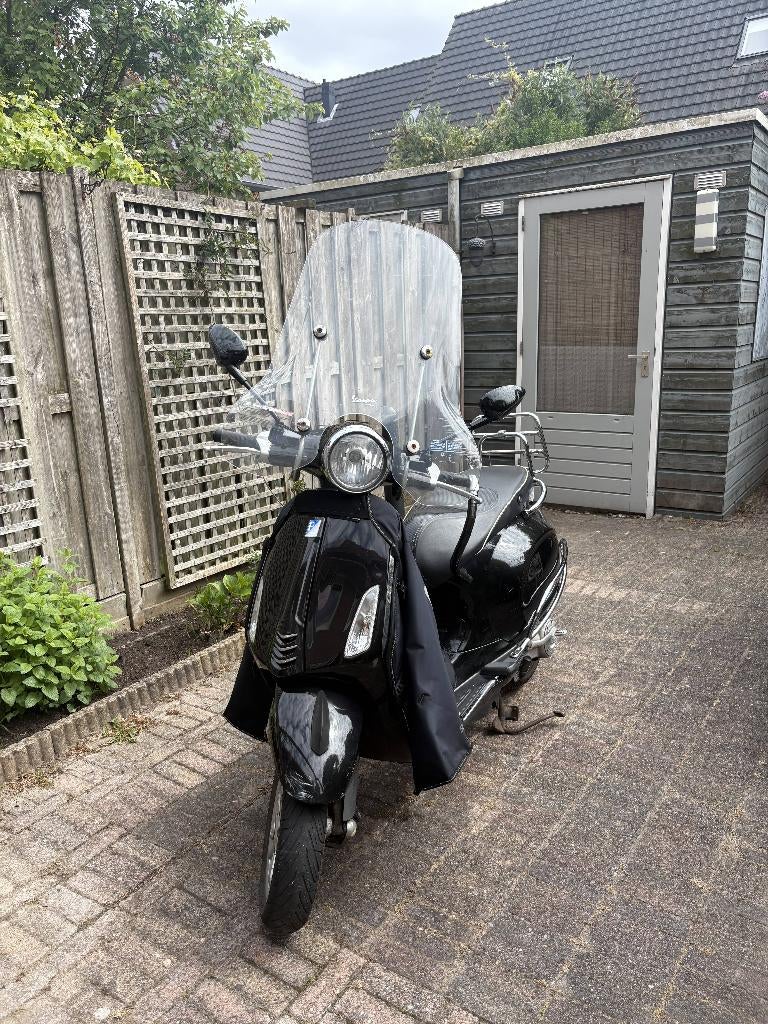 Vespa Primavera, Fietsen en Brommers, Scooters | Vespa, Ophalen, Gebruikt, Overige modellen, Maximaal 45 km/u