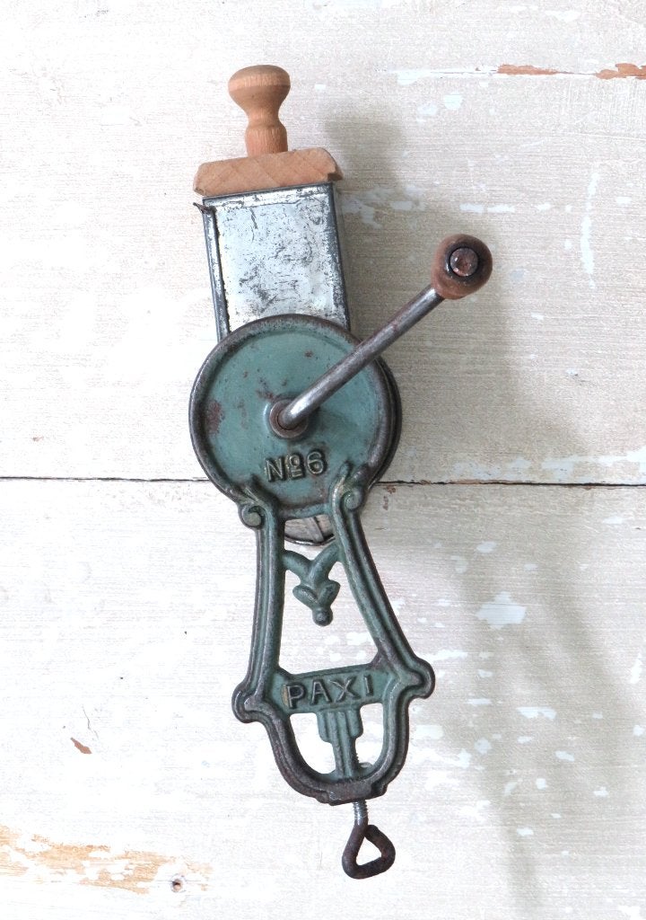 Antieke noten-/ kaasmolen “Paxi No. 6”, begin 1900, Ophalen of Verzenden