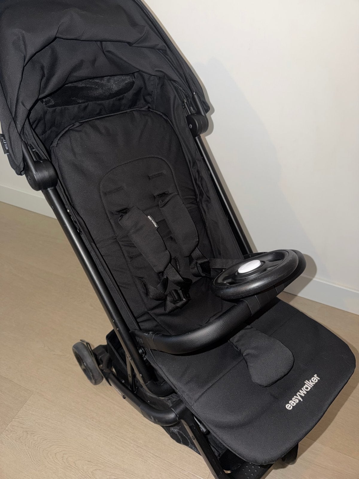 Easywalker Miley2 Buggy - Compact en Compleet, Kinderen en Baby's, Buggy's, Ophalen, Zo goed als nieuw, Overige merken, Verstelbare rugleuning
