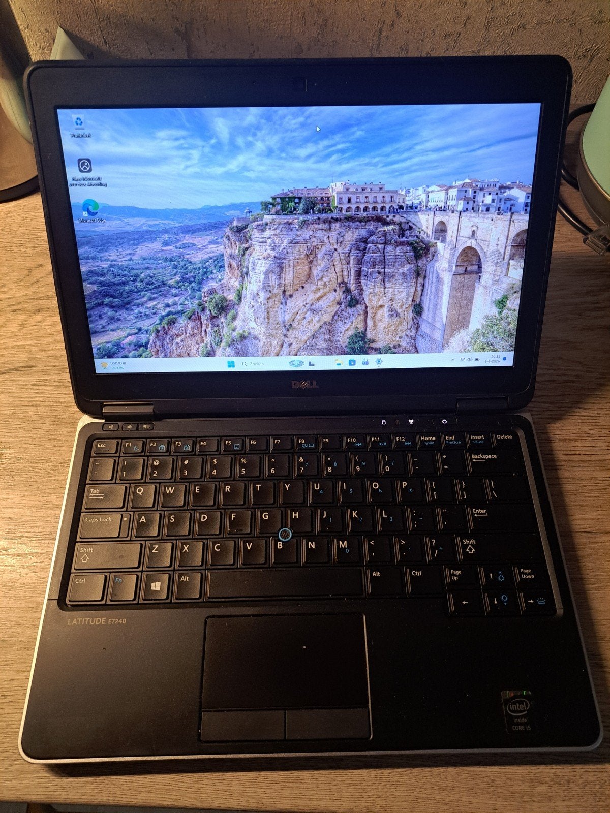 Te koop een Dell E7240, 2 tot 3 Ghz, 15 inch, Ophalen of Verzenden, Zo goed als nieuw