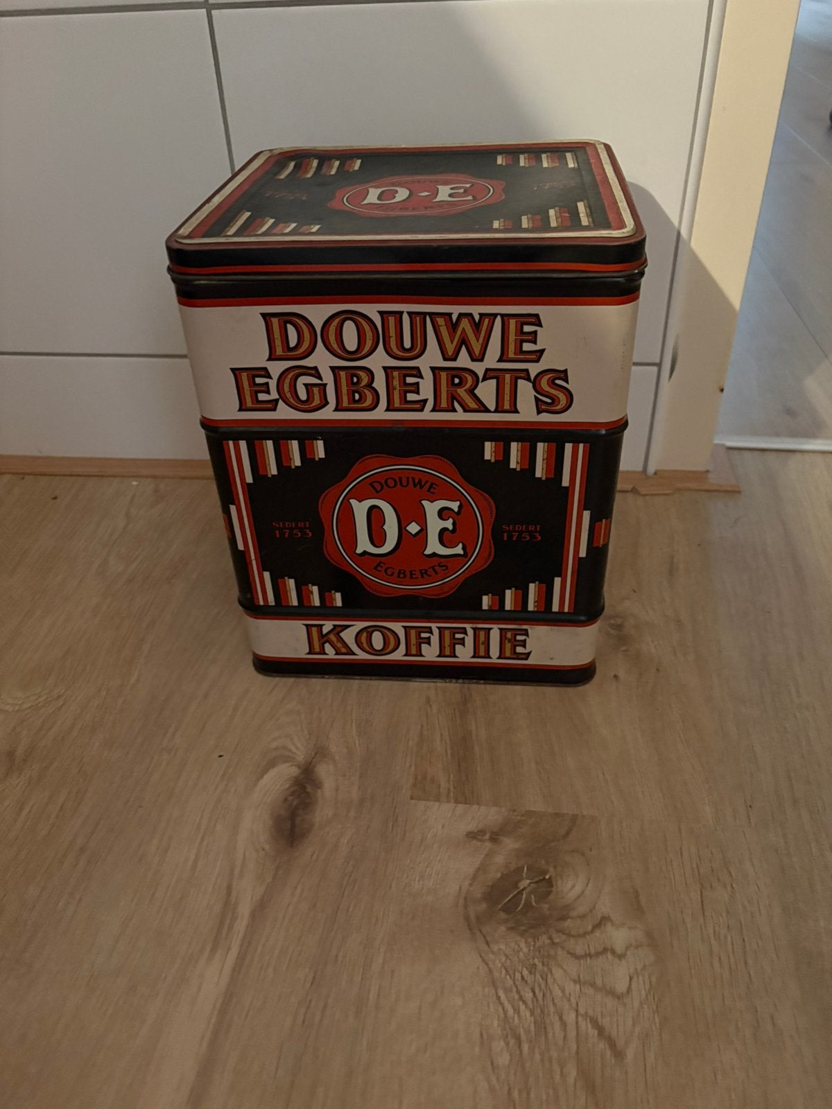 Vintage blik Douwe Egberts grote versie, Ophalen of Verzenden, Gebruikt, Overige, Douwe Egberts