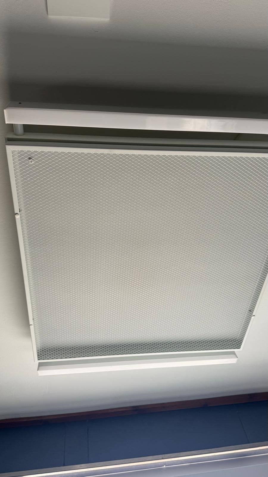 Infrarood Plafondpaneel met Verlichting en Afstandsbediening, Doe-het-zelf en Verbouw, Verwarming en Radiatoren, Ophalen, 500 tot 800 watt