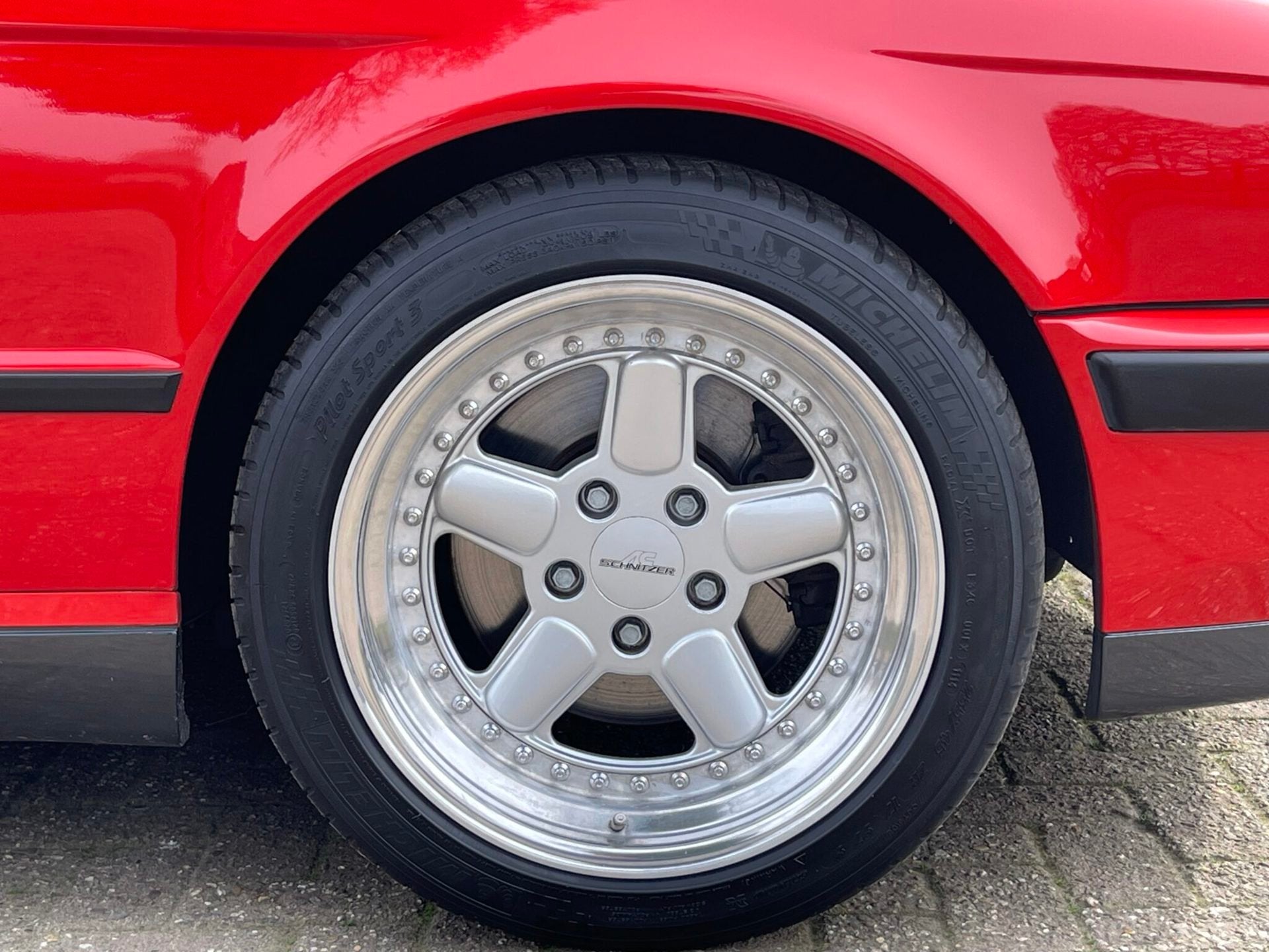 BMW M5 Touring E34 Mugello Red, foto 11