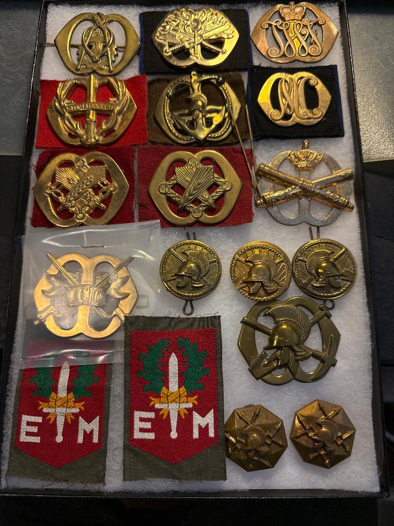 Pet Emblemen, emblemen Nederland, Verzamelen, Ophalen of Verzenden, Landmacht, Nederland, Embleem of Badge