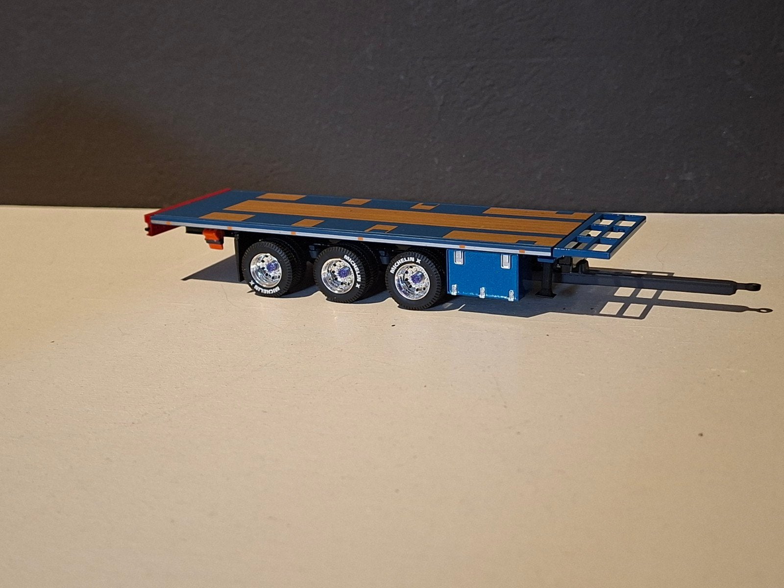 Tekno vlakke 3 asser, Ophalen of Verzenden, Gebruikt, Bus of Vrachtwagen, Tekno