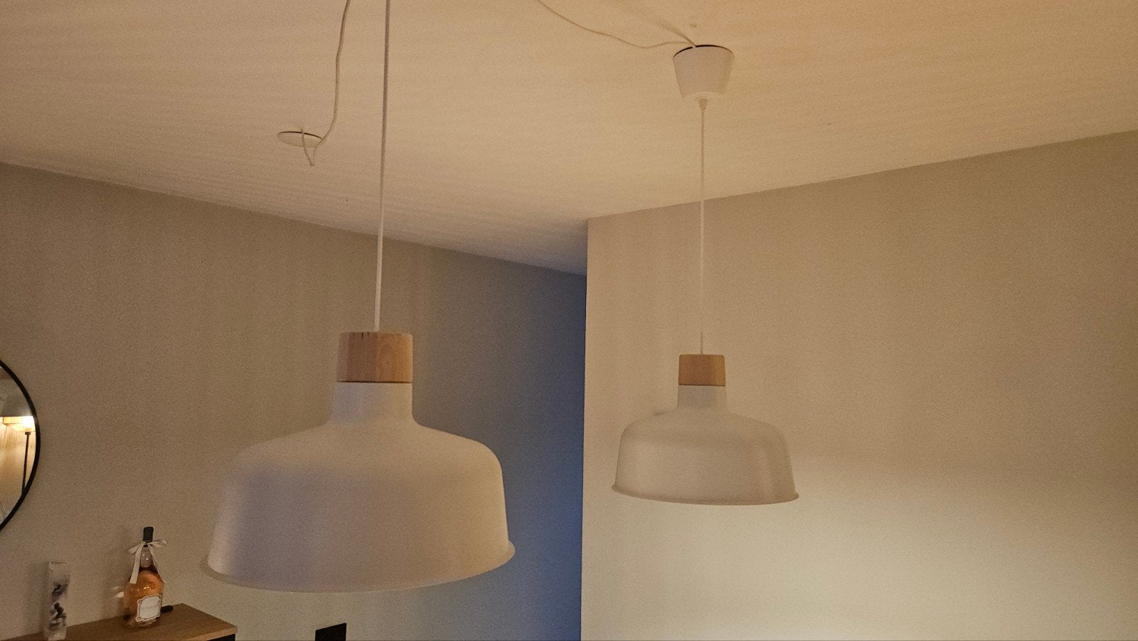 Twee IKEA plafondlampen, wit met houten detail, Ophalen, Gebruikt, Modern, Scandinavisch, E27 (groot)