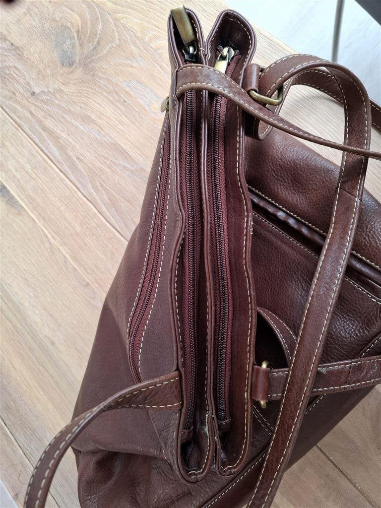 Leren tas met div. vakken, niet gemerkt., Ophalen of Verzenden, Gebruikt, Overige merken, 30 tot 45 cm