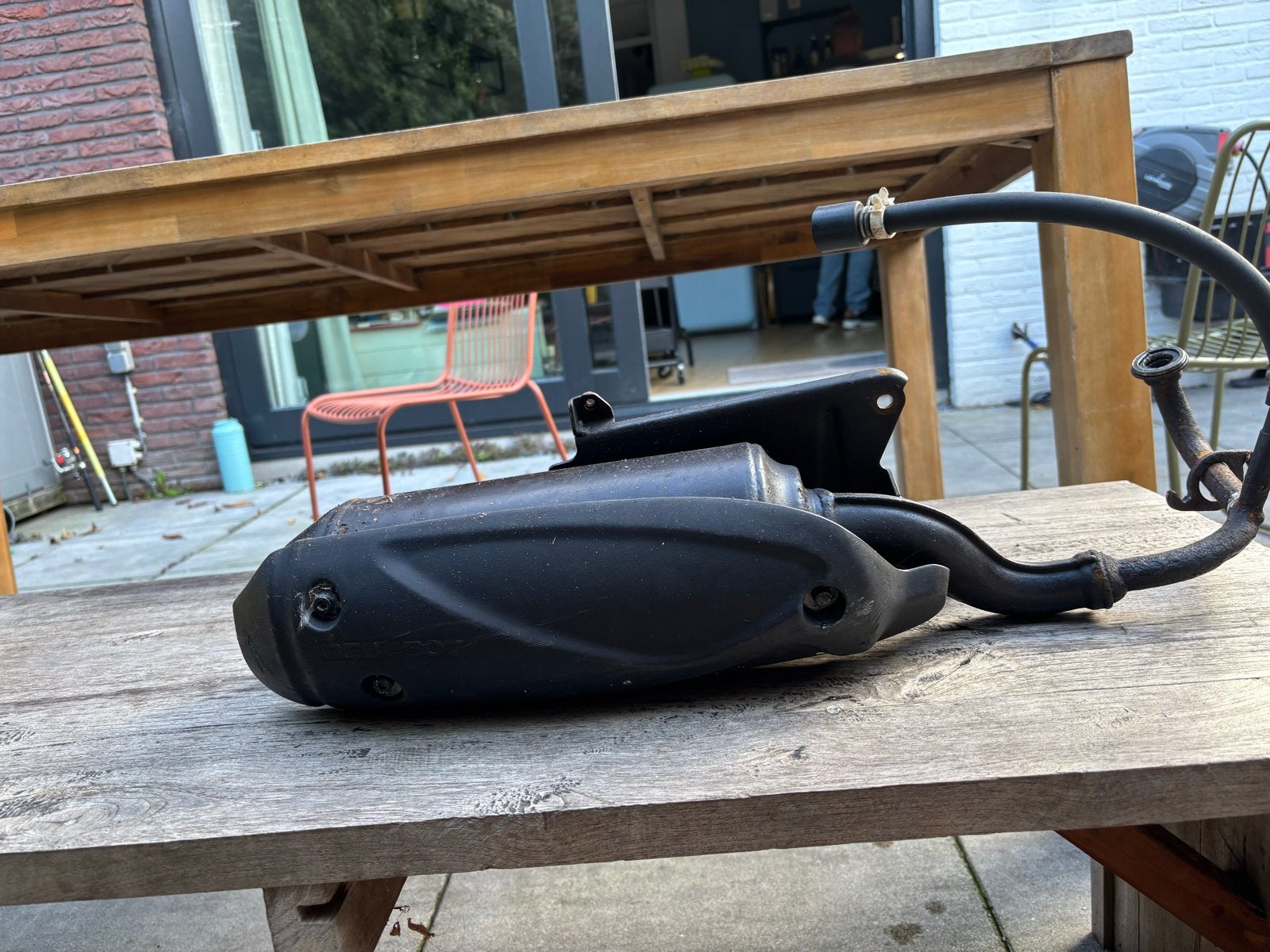 Peugeot Ludix Uitlaat en Treeplank en spatbord, Fietsen en Brommers, Ophalen of Verzenden, Gebruikt, Uitlaat, Peugeot