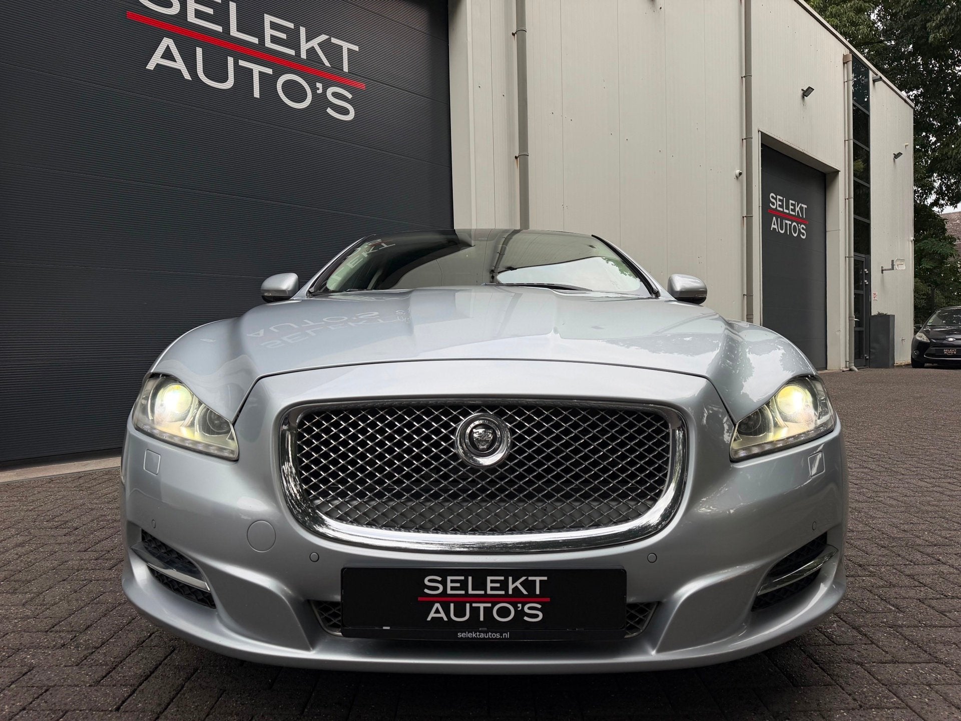 Jaguar XJ L 5.0 V8 Portfolio LWB 385 Pk Pano/Virtual/Climate, Auto's, Automaat, Achterwielaandrijving, Bedrijf, 1802 kg