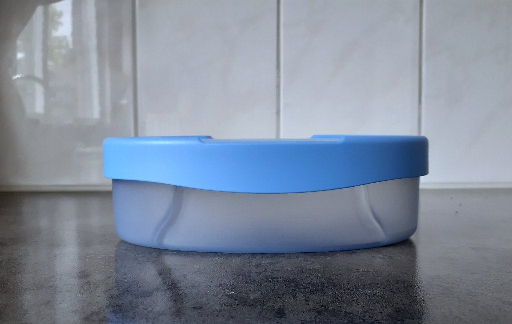 Tupperware. Bergdoos. Met kliksluiting. Lavendelblauw., Blauw, 500 ml, Overige typen, Ophalen of Verzenden