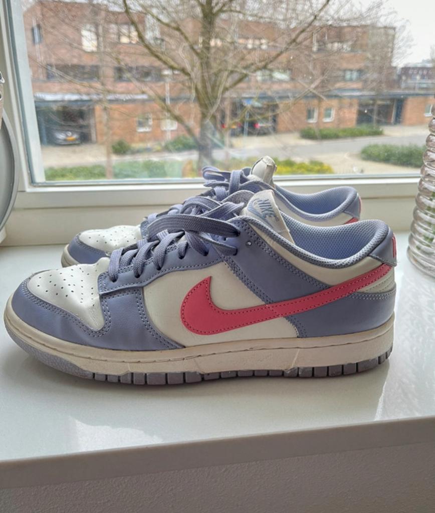 nike dunk low dames, Kleding | Dames, Schoenen, Ophalen of Verzenden, Gedragen, Sneakers of Gympen