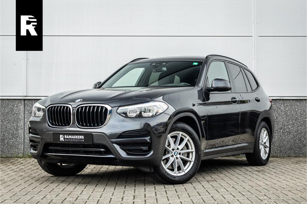 BMW X3 xDrive30e Stoelverwarming / LED / 18inch / (bj 2020), Auto's, BMW, Automaat, 1998 cc, Gebruikt, 4 cilinders