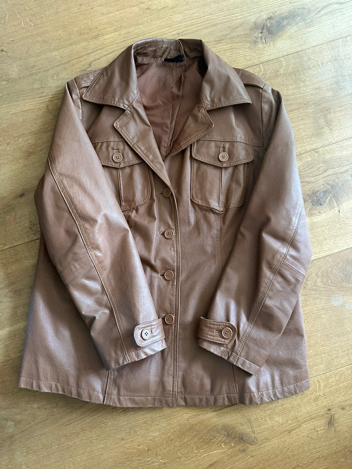 TE KOOP: vintage leren damesjas. Midden bruin, Kleding | Dames, Ophalen of Verzenden, Gedragen, Maat 46/48 (XL) of groter, Bruin