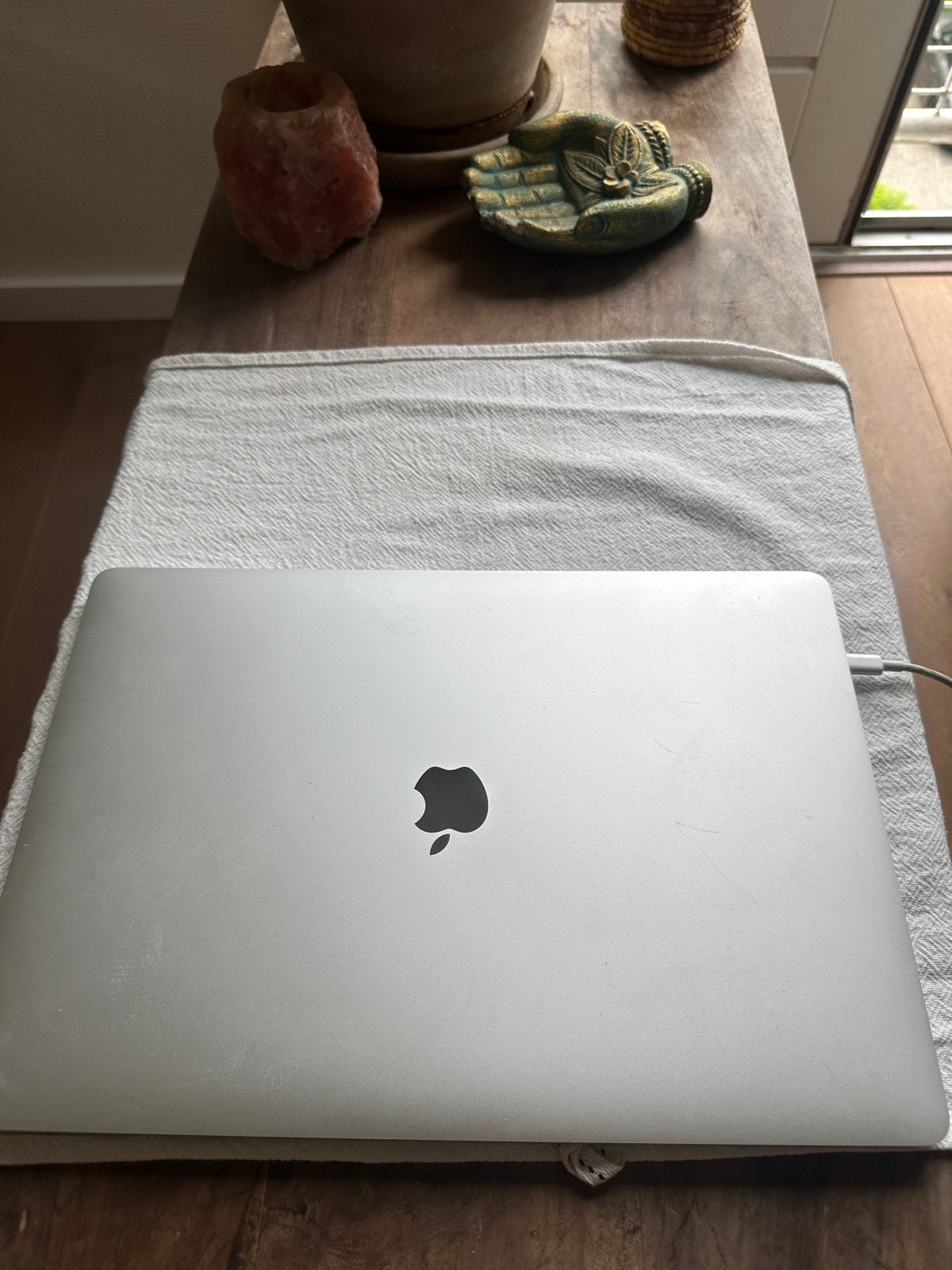 MacBook Pro 16-inch, 2019 - i9, 16GB RAM, perfecte staat, 2 tot 3 Ghz, Qwerty, Zo goed als nieuw, 16 inch