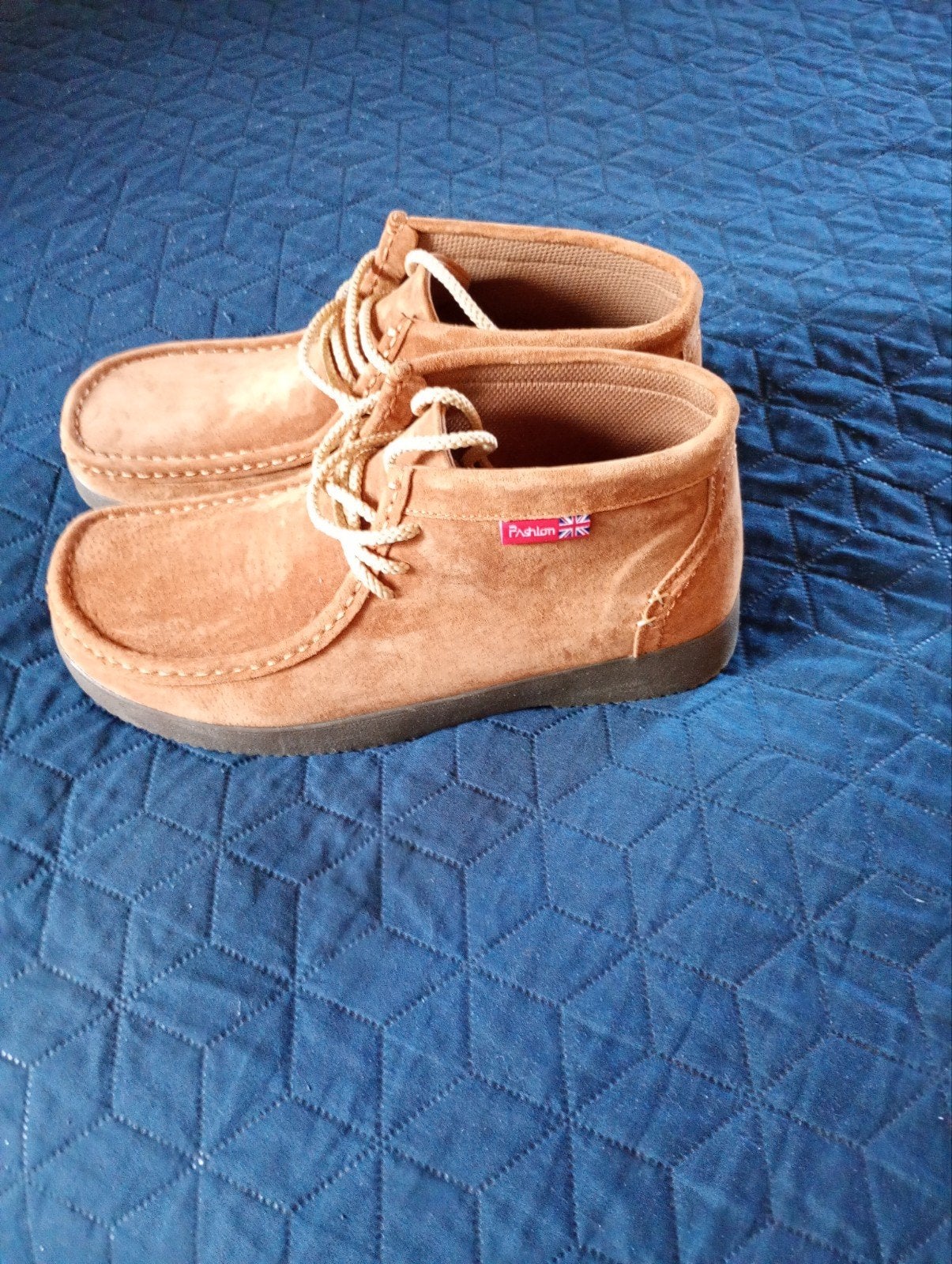 NIEUWE halfhoge herenschoen suede nieuw mt43 voelt als 42,5, Ophalen of Verzenden, Nieuw, Bruin