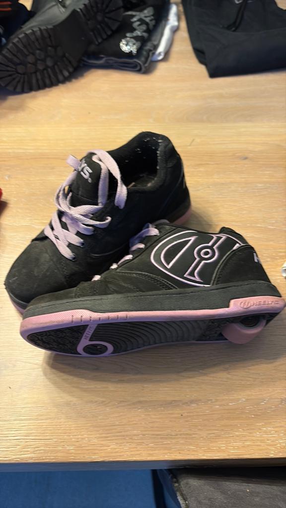 Heelys rolschoenen zwart/roze maat 35, Ophalen of Verzenden, Gebruikt, Kinderen
