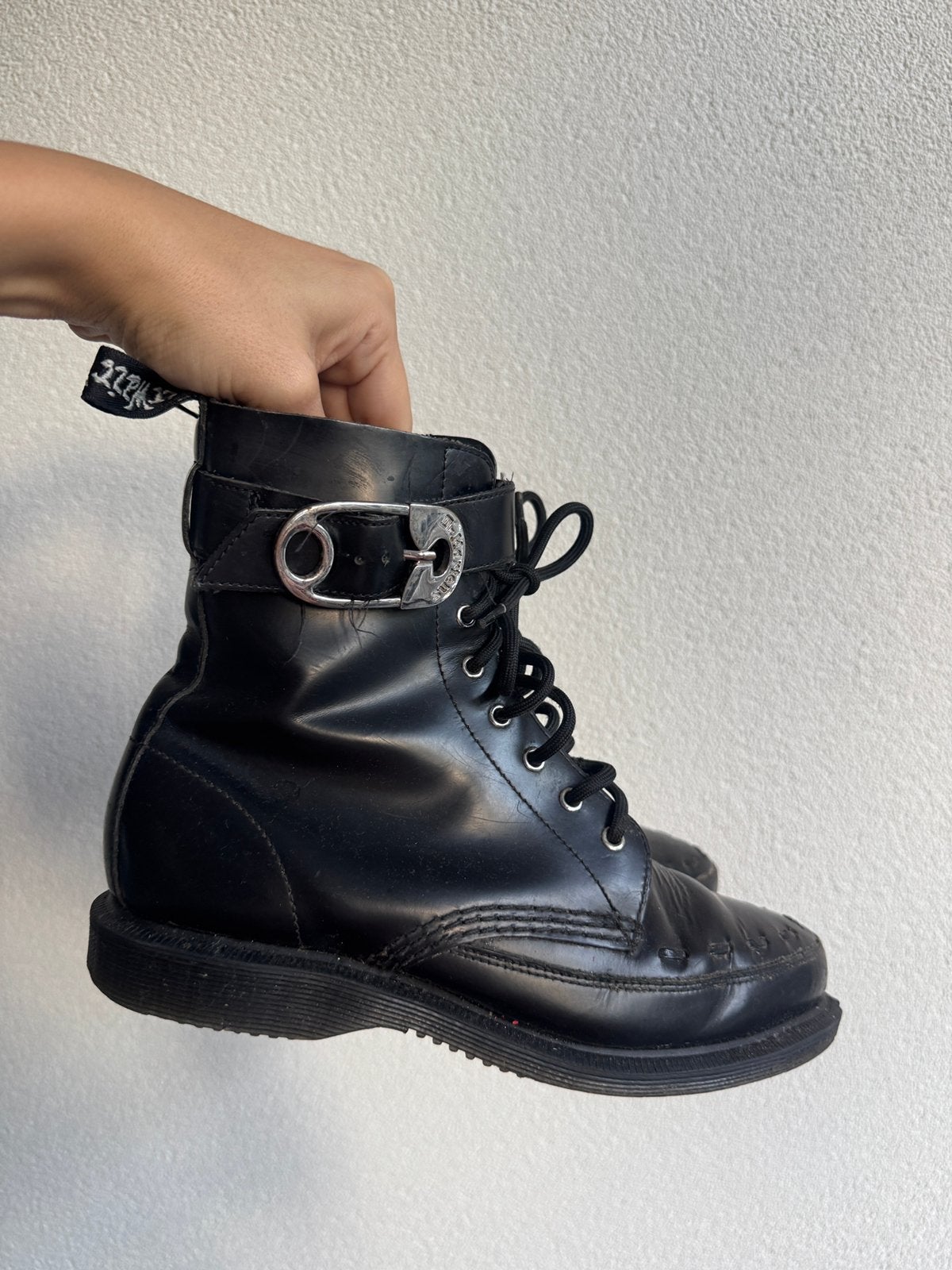 Dr. Martens 1460 zwarte grordin creepers laarzen met gesp, Dr. Martens, Dr. Martens, Zwart, Lage of Enkellaarzen