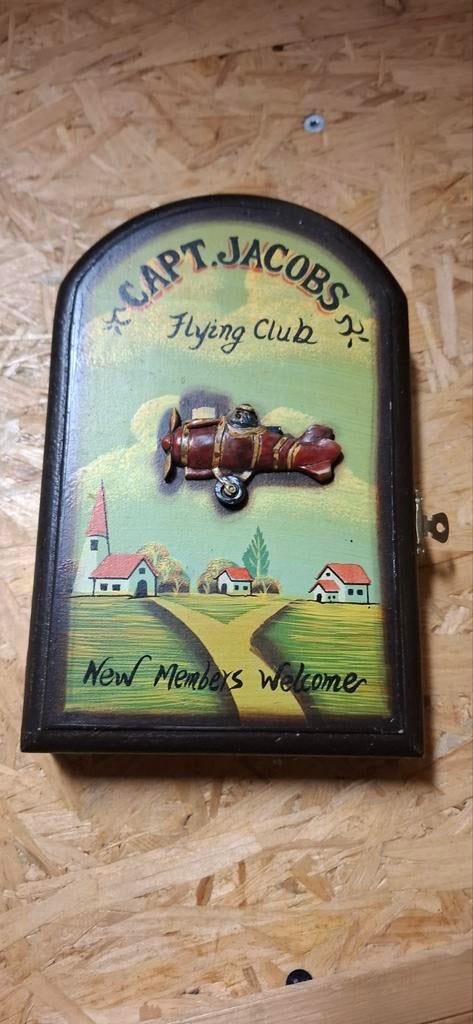 Sleutelkastje "Capt. Jacobs Flying Club" - Mancave Decoratie, Ophalen, Gebruikt