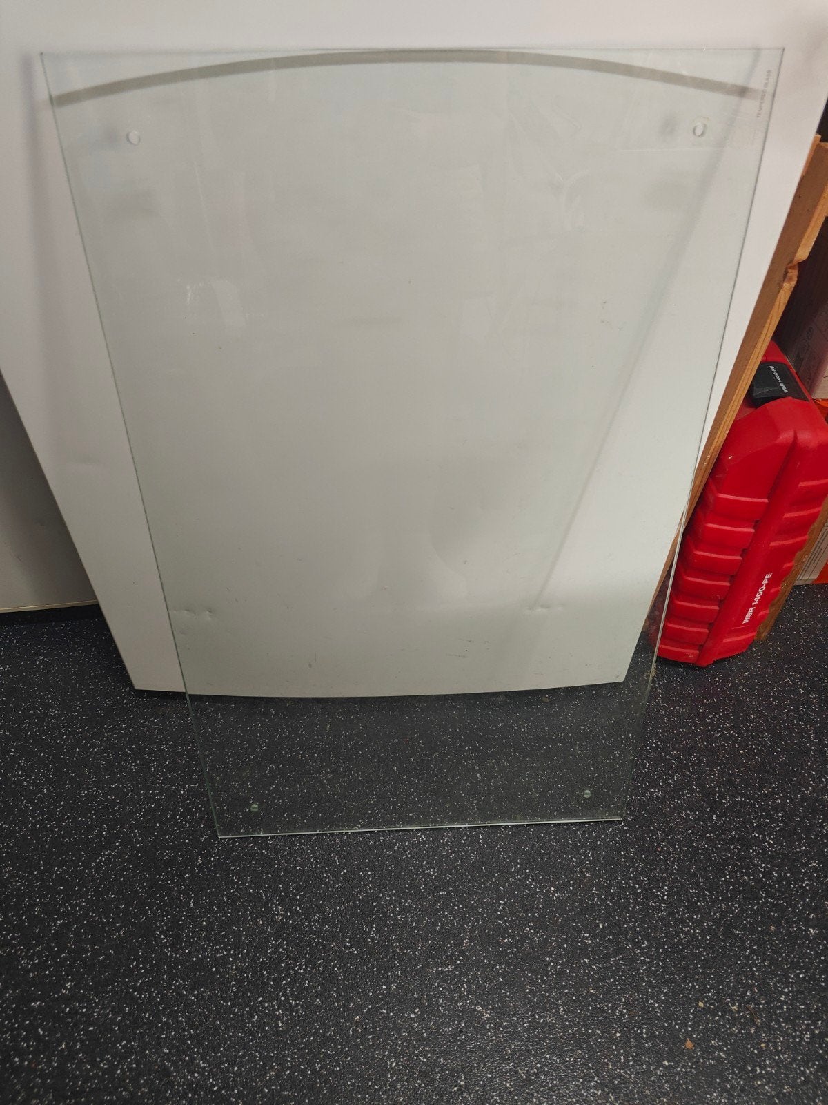 Gratis geharde glasplaat 50x80cm met 4 gaatjes, Ophalen, Minder dan 80 cm, 80 tot 120 cm, Zo goed als nieuw