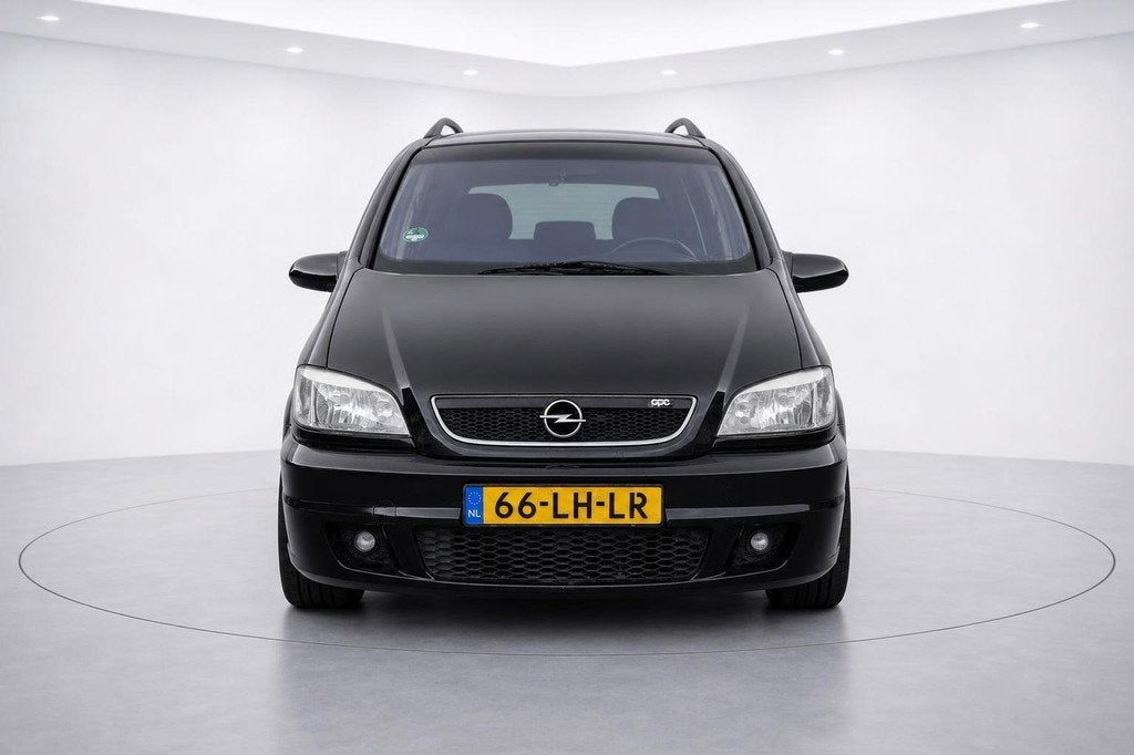 Opel Zafira 2.0-16V OPC|airco|cruise|jaar APK, Voorwielaandrijving, 1998 cc, Lederen bekleding, Zwart