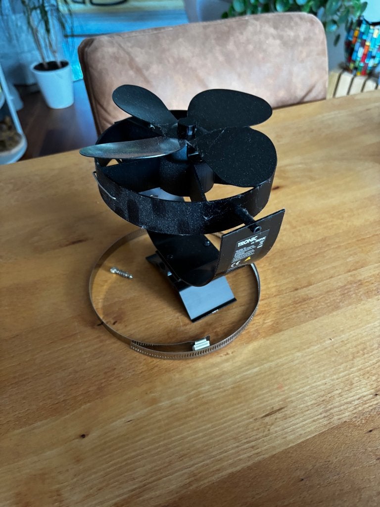 Kachelpijp ventilator zonder stroom., Ophalen, Zo goed als nieuw