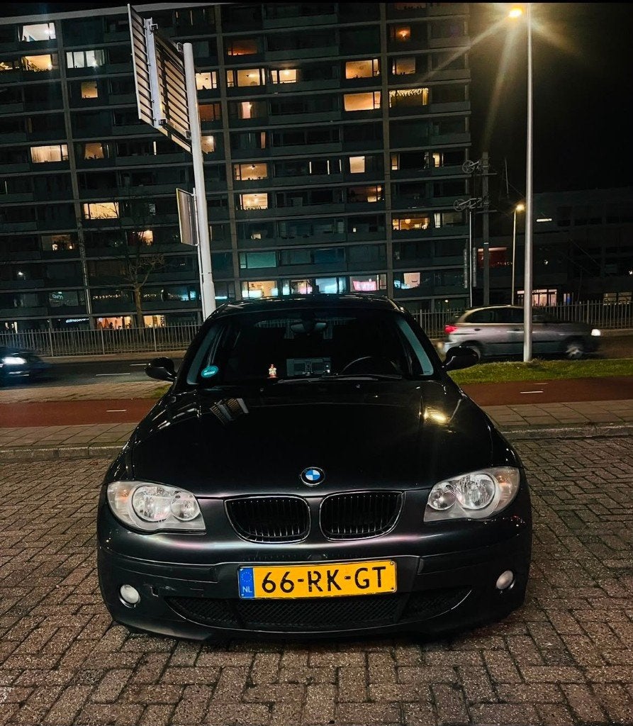 BMW 1-Serie 1.6 116I 2005 Grijs - APK till 2027, Auto's, 1596 cc, Achterwielaandrijving, 4 cilinders, Origineel Nederlands