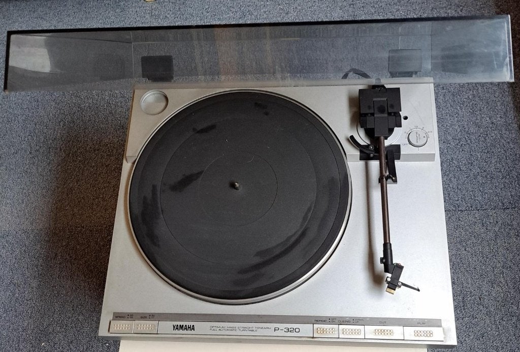 Yamaha P320 platenspeler, Audio, Tv en Foto, Ophalen of Verzenden, Gebruikt, Platenspeler, Overige merken