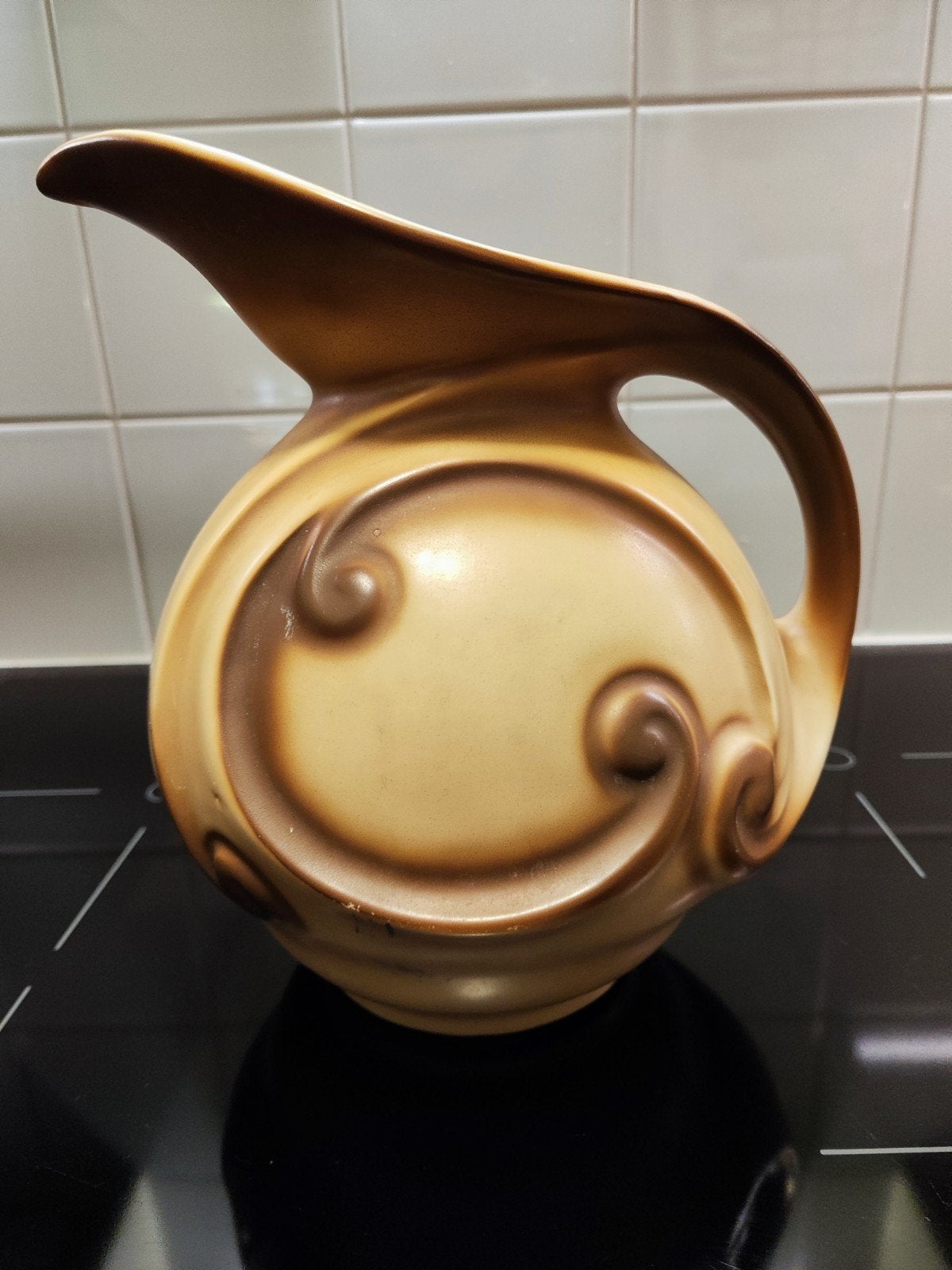 Mosa Pariso bruin-beige keramieken snavelkan, 1930, Antiek en Kunst, Antiek | Keramiek en Aardewerk, Verzenden