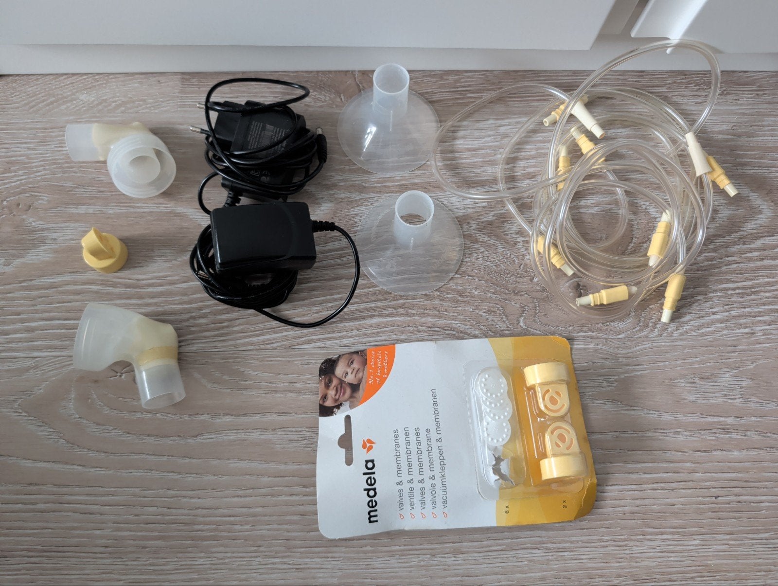 Medela Swing kolf accessoires, Ophalen of Verzenden, Gebruikt