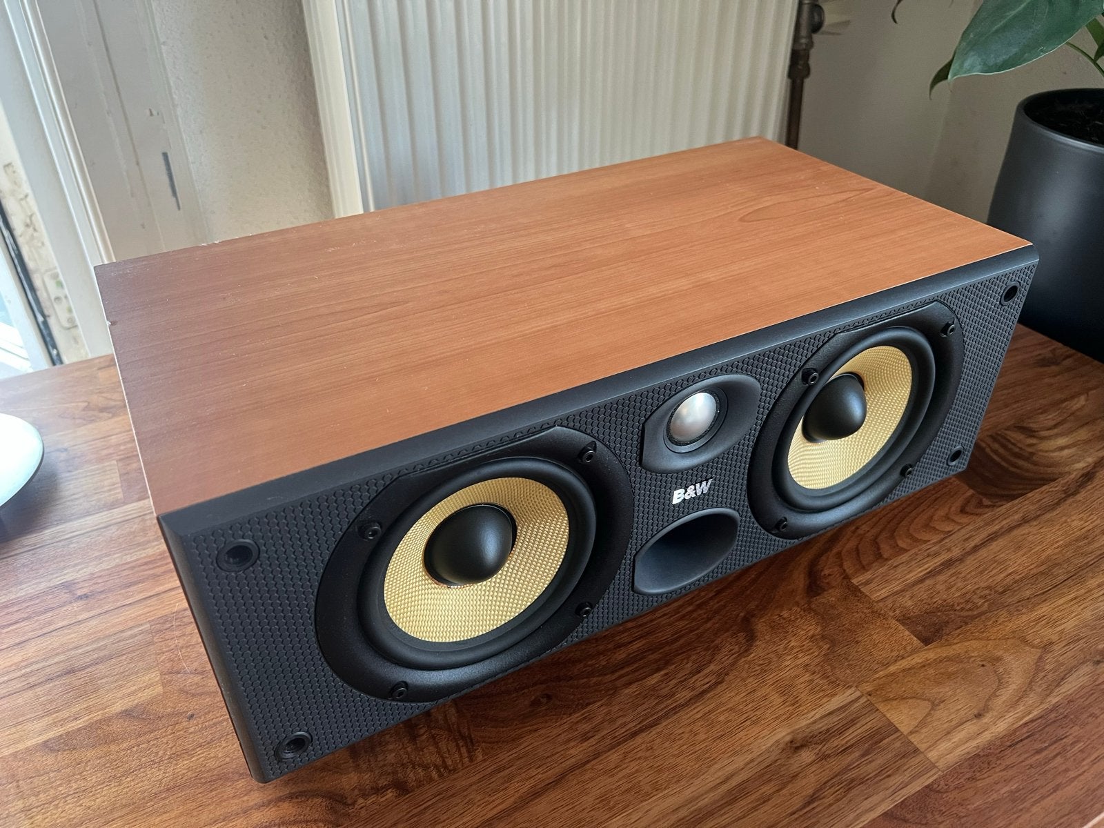 B&W CC6 S2 Center Speaker - Zo goed als nieuw, Ophalen, Basreflex, Zo goed als nieuw, 60 tot 120 watt
