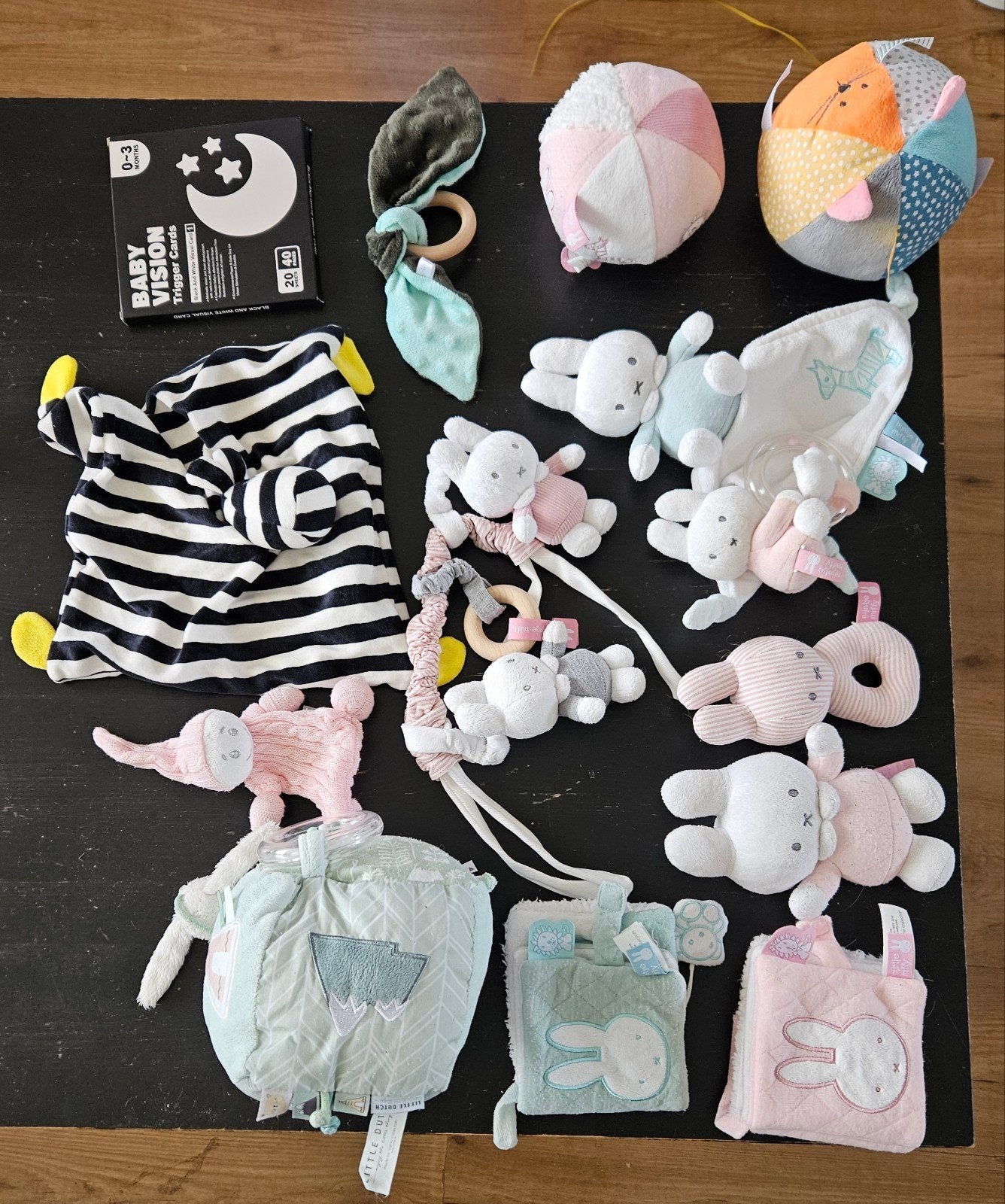 Verschillende baby spulletjes/speelgoed o.a. Nijntje, Ophalen, Zo goed als nieuw