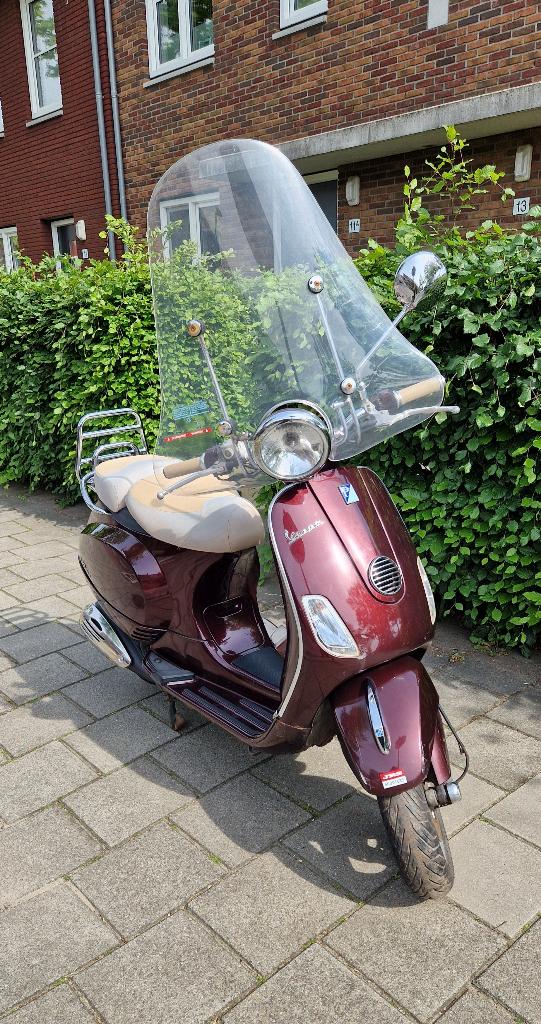 Vespa LXV50 4takt 2V bouwjaar 2012  7090km ! snorfiets, Fietsen en Brommers, Scooters | Vespa, Ophalen, Gebruikt, 49 cc, Vespa LXV