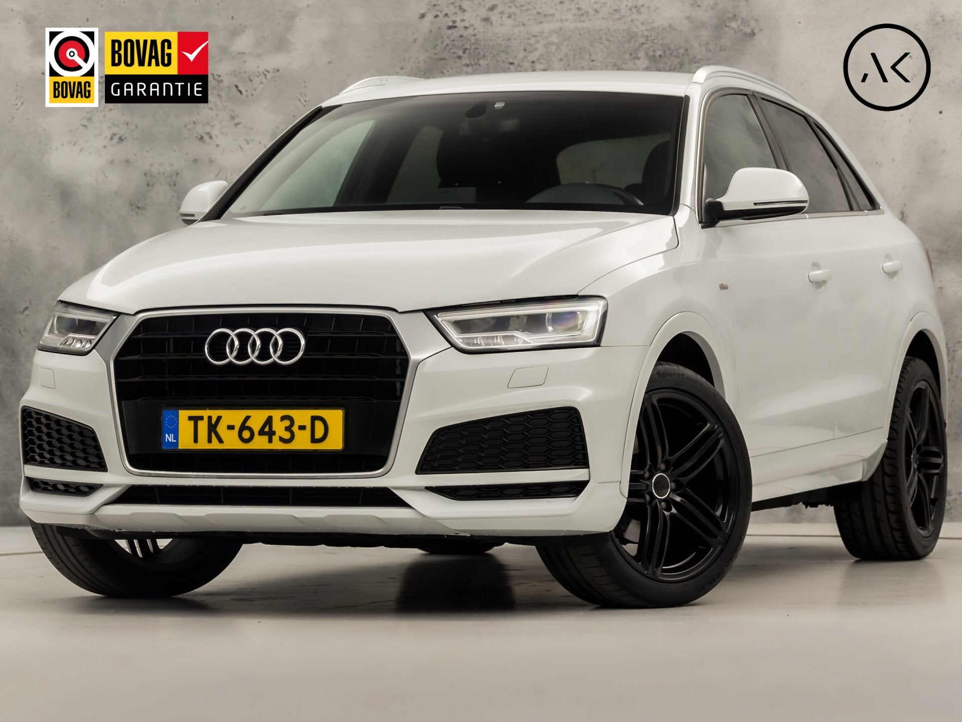 Audi Q3 1.4 TFSI S-Line Sport 150Pk Automaat (2X S-LINE, NAV, Auto's, 12 maanden, 1380 kg, 4 cilinders, Leder en Stof