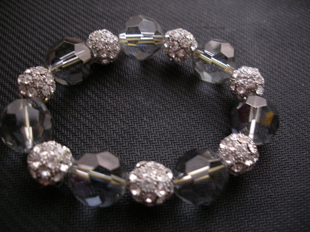 Een mooie Armband met facet Kristal en Strass Bol kralen, Verzenden, Overige materialen, Armband