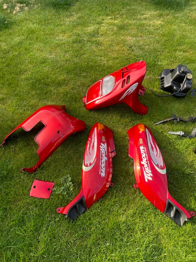 Orginele piaggio typhoon 125 kappenset, Motoren, Tuning en Styling, Ophalen of Verzenden