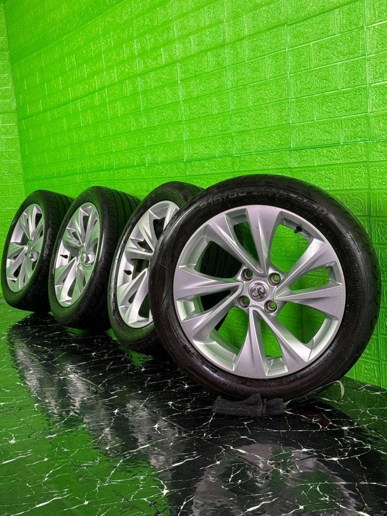 Originele Opel Vauxhall Crossland velgen 17" 5x108 zomerset, Auto-onderdelen, Niet ingevuld, Banden en Velgen, Niet ingevuld, 17 inch