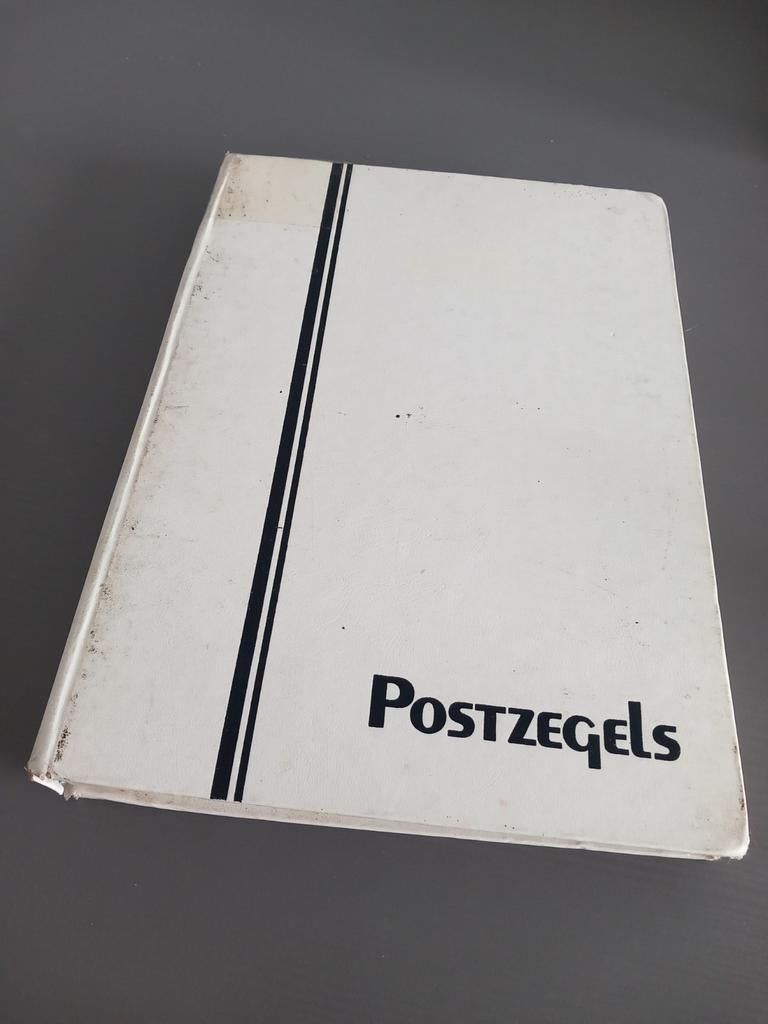 Bloemen, planten en paddestoelen stockboek vol, Ophalen of Verzenden, Buitenland