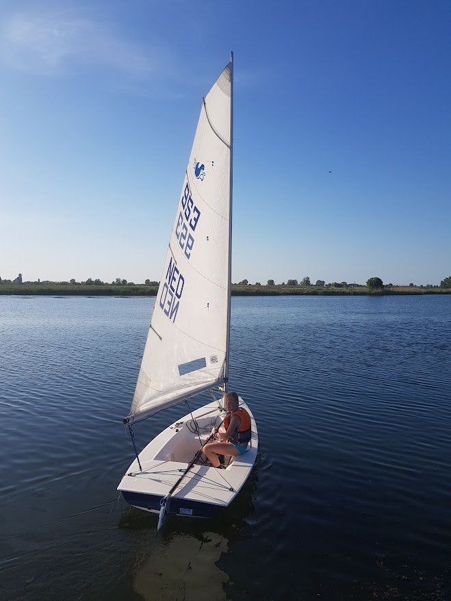 Zeilboot: Splash met trailer en 3 zeilen, Watersport en Boten, Ophalen, Gebruikt, Minder dan 15 m², Overige typen
